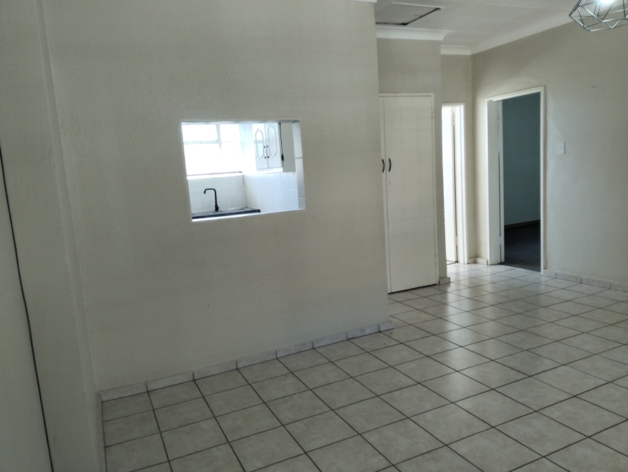 To Let 1 Bedroom Property for Rent in Albertville Gauteng