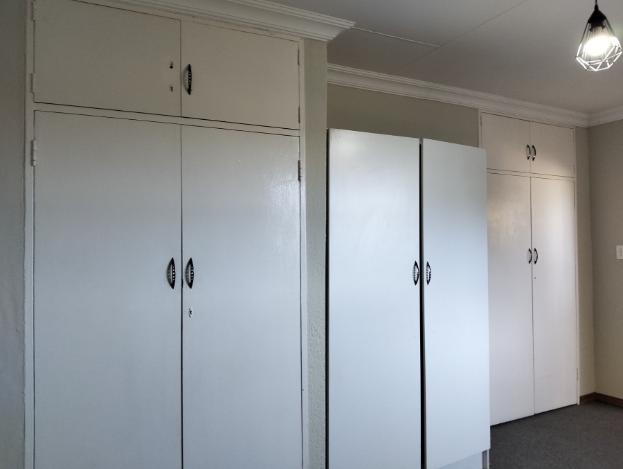 To Let 1 Bedroom Property for Rent in Albertville Gauteng