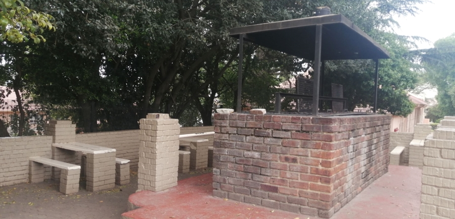 To Let 1 Bedroom Property for Rent in Albertville Gauteng