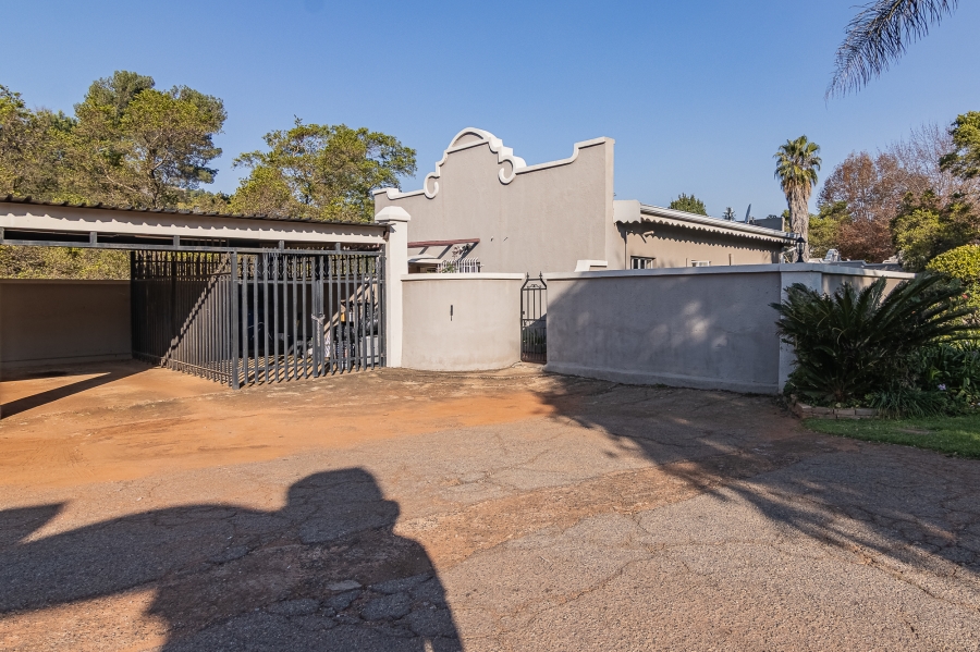 2 Bedroom Property for Sale in Helderkruin Gauteng