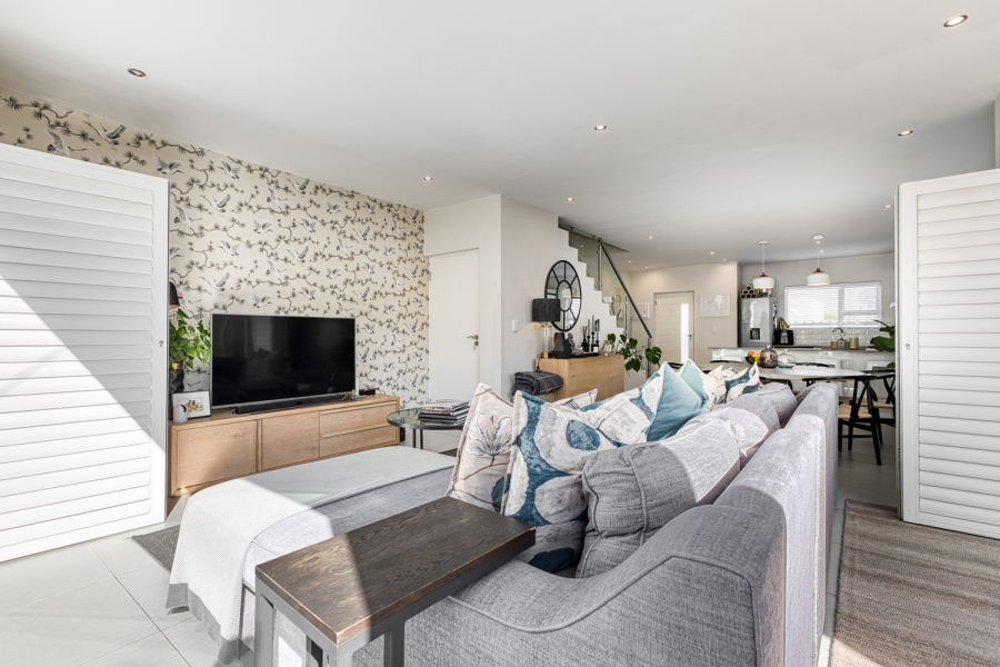 3 Bedroom Property for Sale in Linden Gauteng