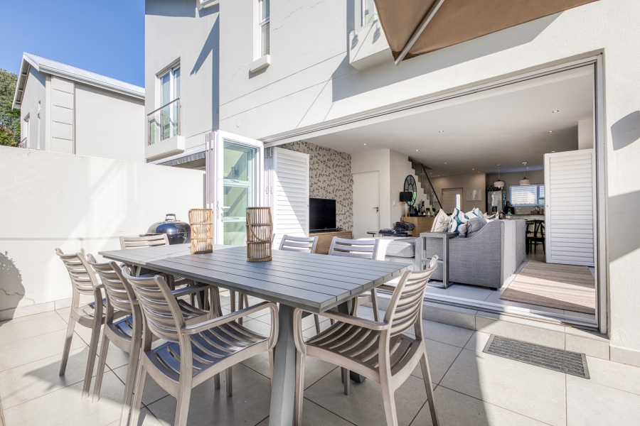 3 Bedroom Property for Sale in Linden Gauteng