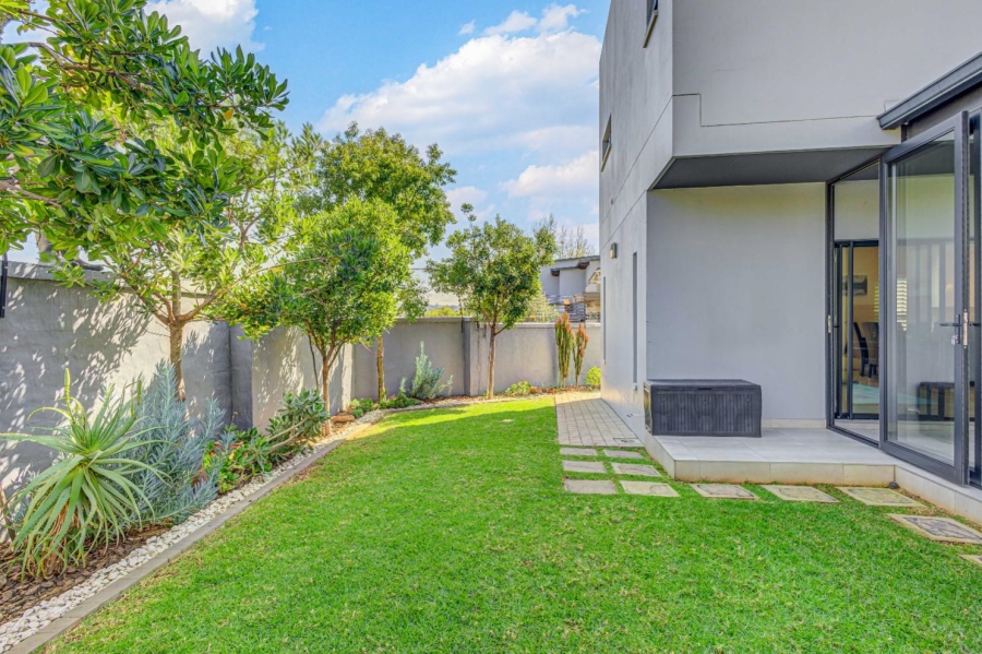 3 Bedroom Property for Sale in Barbeque Downs Gauteng