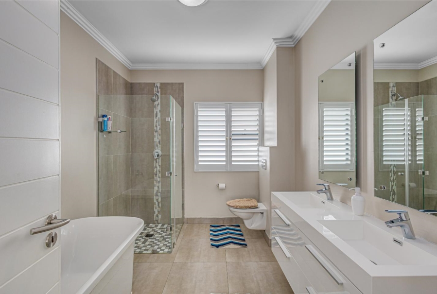 3 Bedroom Property for Sale in Barbeque Downs Gauteng