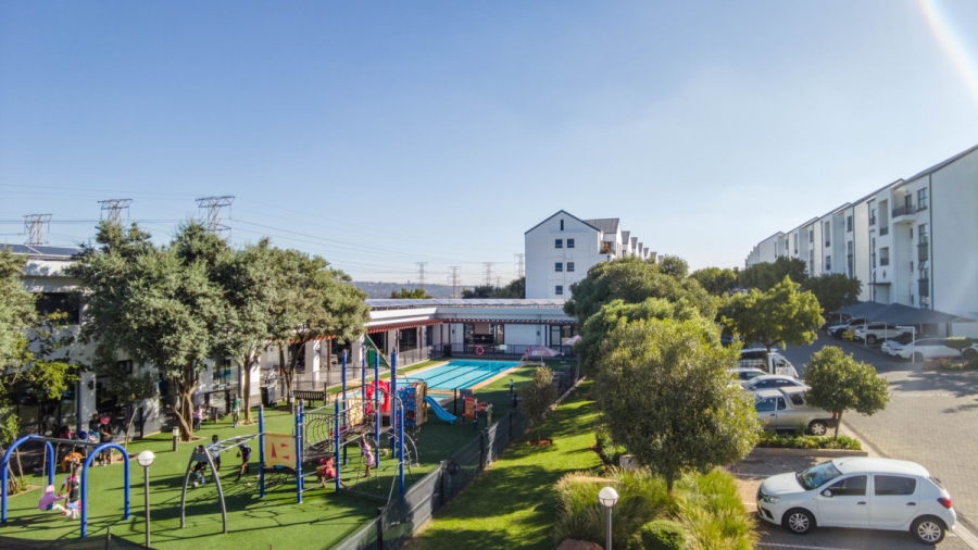 2 Bedroom Property for Sale in Greenstone Hill Gauteng
