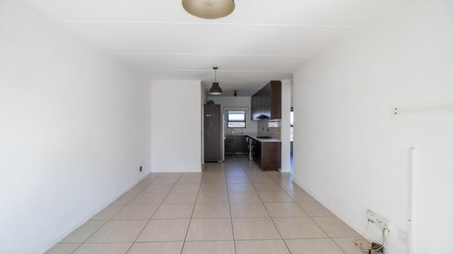 2 Bedroom Property for Sale in Greenstone Hill Gauteng