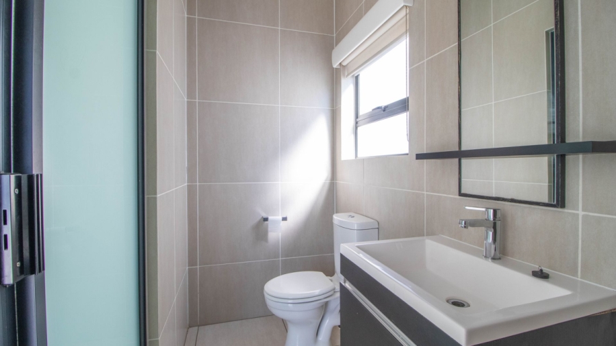 2 Bedroom Property for Sale in Greenstone Hill Gauteng