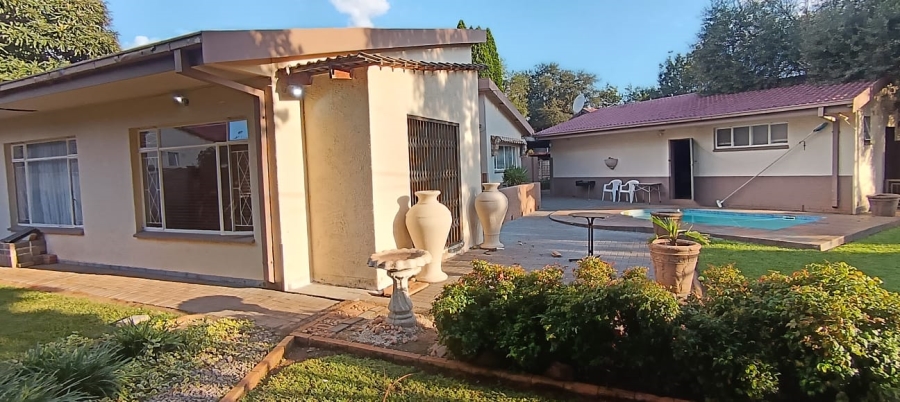 3 Bedroom Property for Sale in Risiville Gauteng
