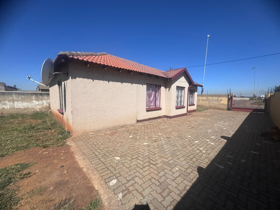 3 Bedroom Property for Sale in Vosloorus Ext 6 Gauteng