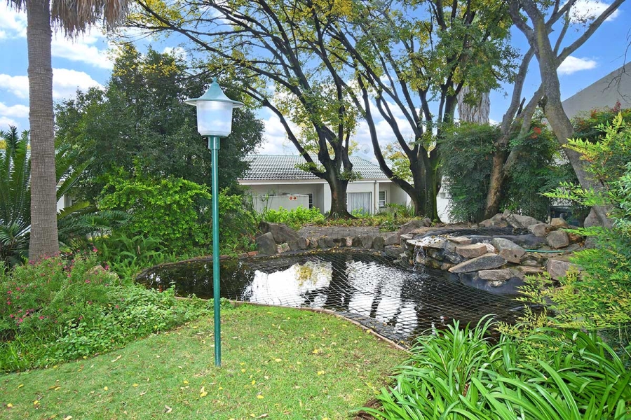 To Let 3 Bedroom Property for Rent in Lonehill Gauteng
