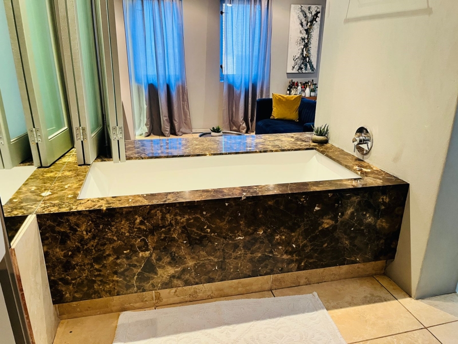 1 Bedroom Property for Sale in Johannesburg Central Gauteng
