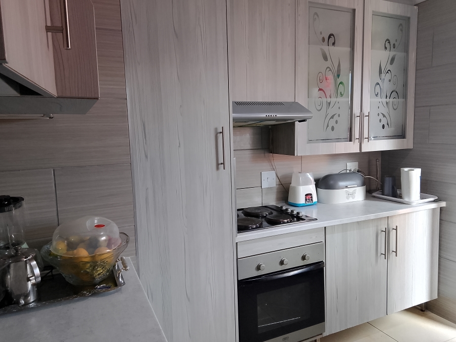 2 Bedroom Property for Sale in Bram Fischerville Gauteng