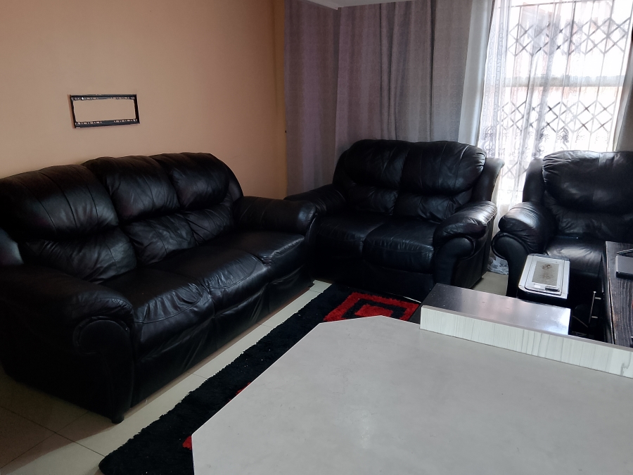 2 Bedroom Property for Sale in Bram Fischerville Gauteng