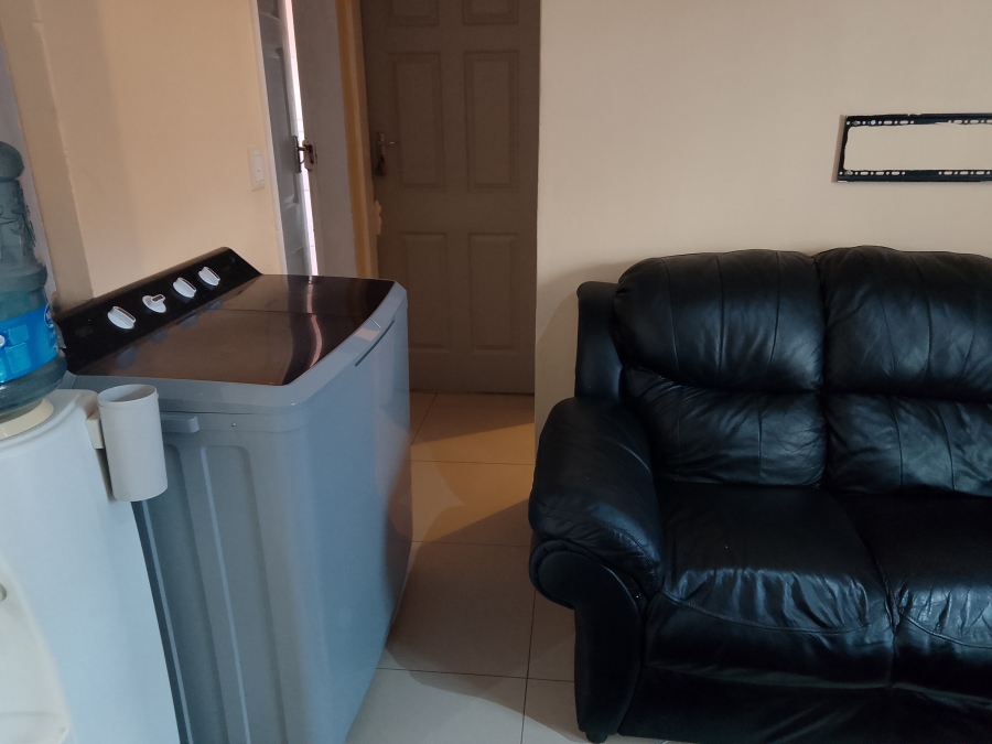 2 Bedroom Property for Sale in Bram Fischerville Gauteng