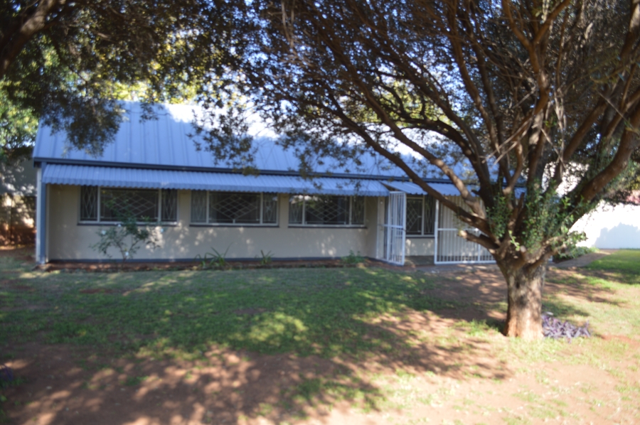 3 Bedroom Property for Sale in Meyerton Central Gauteng