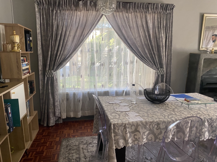 5 Bedroom Property for Sale in Robertsham Gauteng