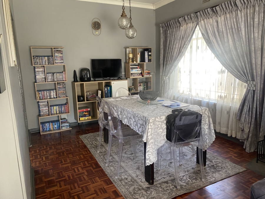 5 Bedroom Property for Sale in Robertsham Gauteng