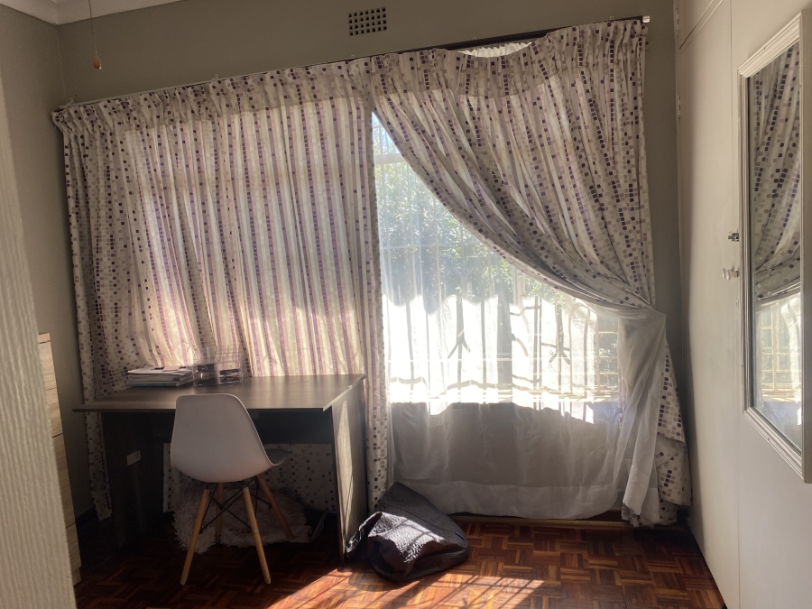 5 Bedroom Property for Sale in Robertsham Gauteng