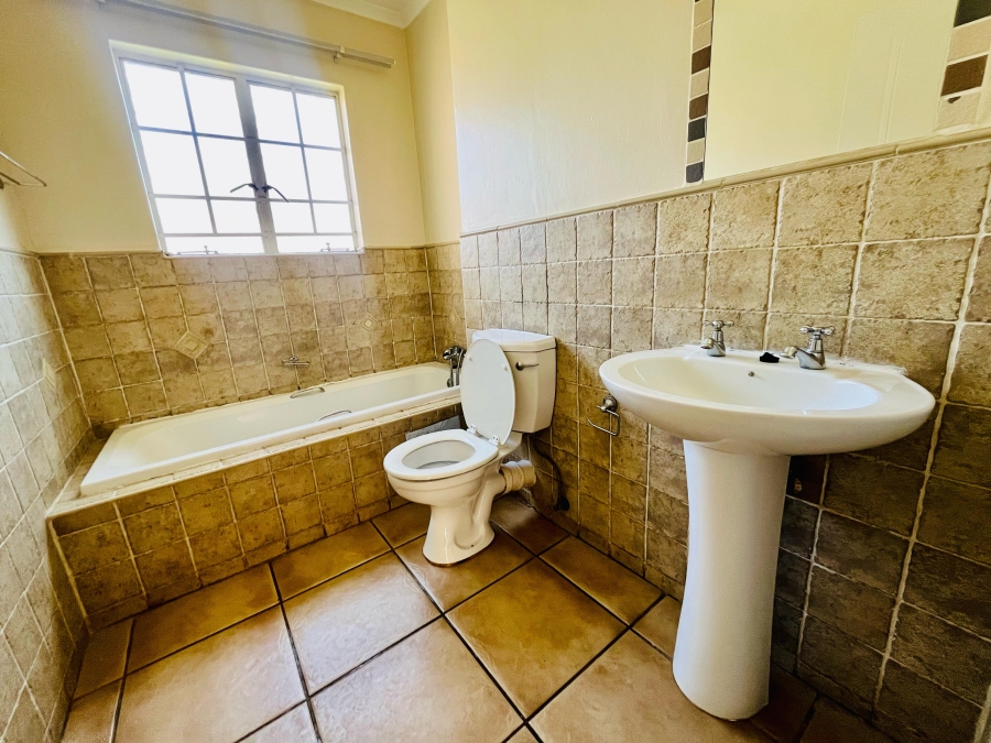 3 Bedroom Property for Sale in Castleview Gauteng