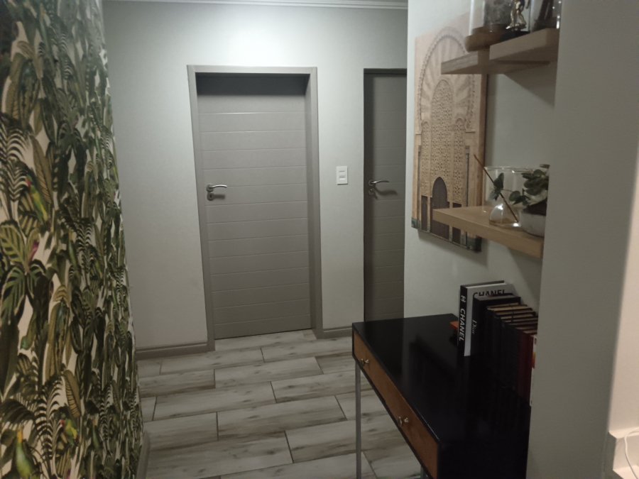 2 Bedroom Property for Sale in Carlswald Gauteng