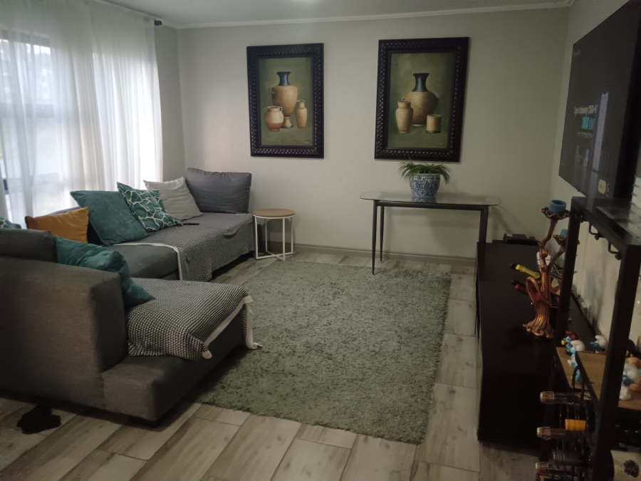 2 Bedroom Property for Sale in Carlswald Gauteng