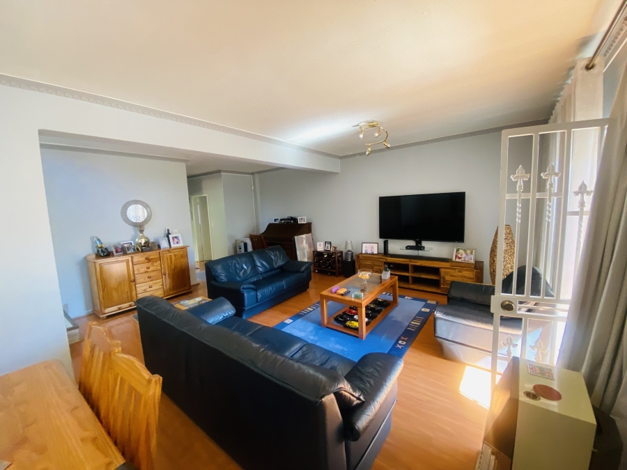 3 Bedroom Property for Sale in New Redruth Gauteng