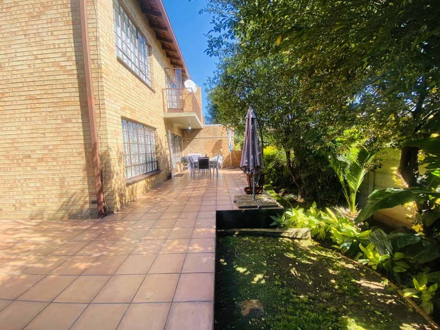 3 Bedroom Property for Sale in New Redruth Gauteng