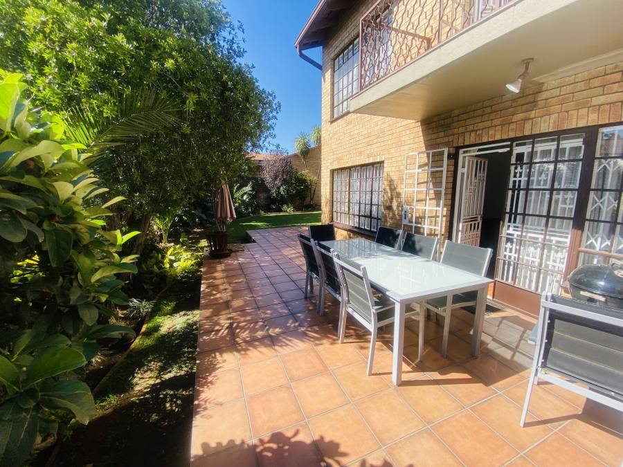 3 Bedroom Property for Sale in New Redruth Gauteng