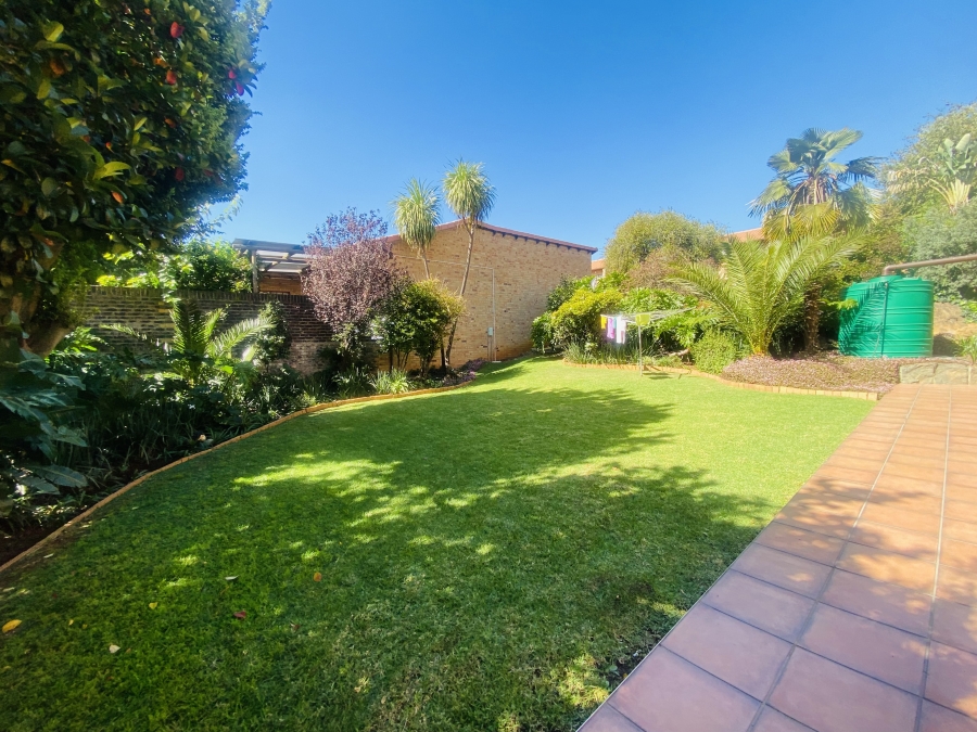 3 Bedroom Property for Sale in New Redruth Gauteng