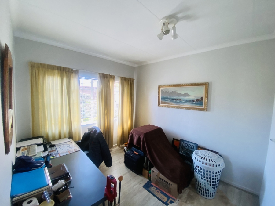 3 Bedroom Property for Sale in New Redruth Gauteng