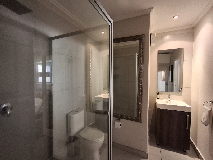 1 Bedroom Property for Sale in Hurlingham Gauteng