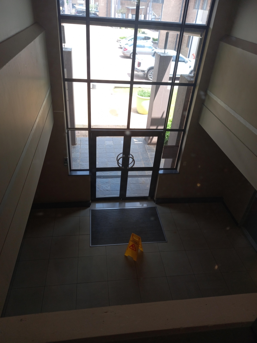 To Let commercial Property for Rent in Randjespark Gauteng