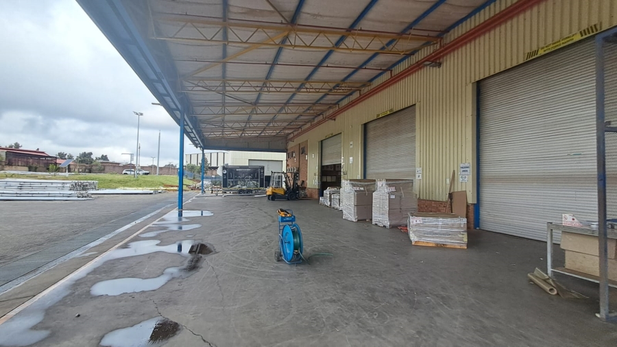 To Let commercial Property for Rent in Clayville East Gauteng