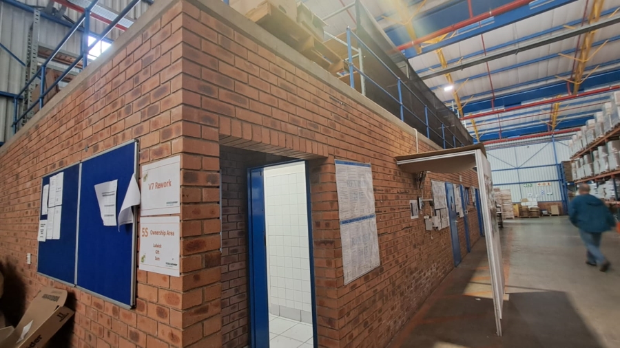 To Let commercial Property for Rent in Clayville East Gauteng