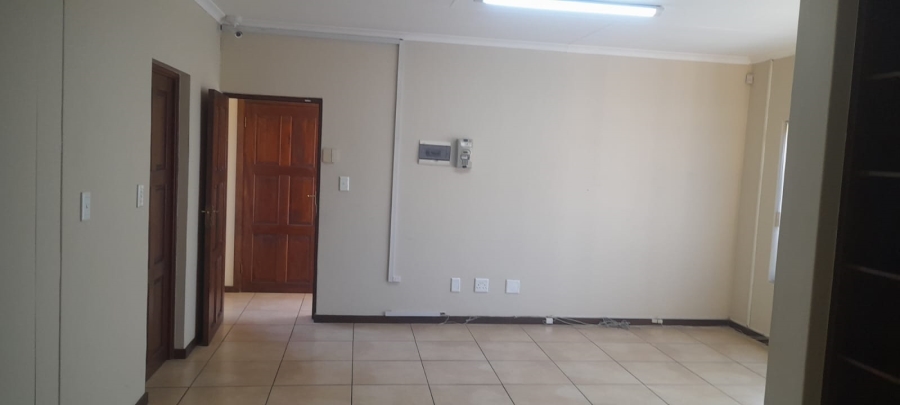 To Let commercial Property for Rent in Kenleaf Gauteng
