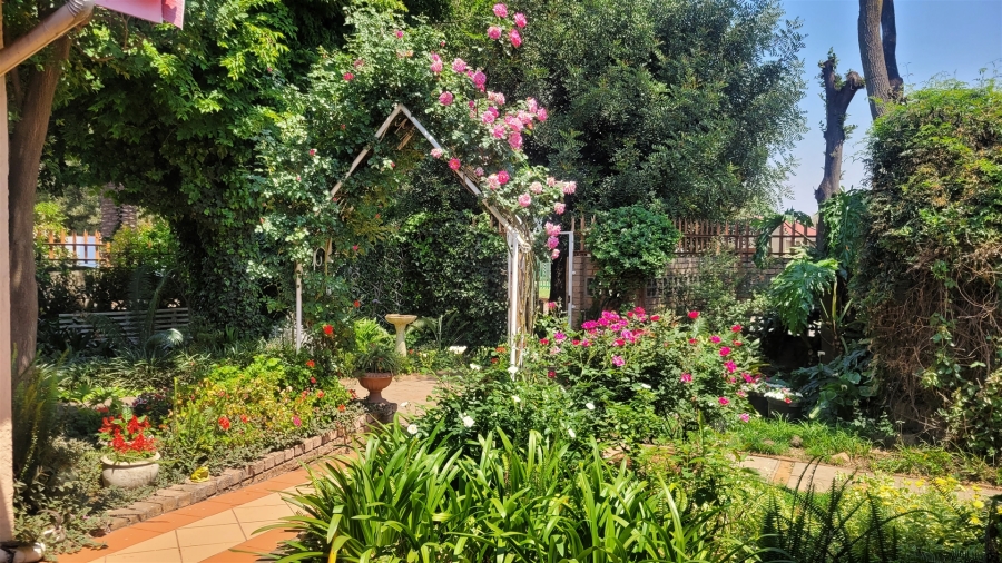 4 Bedroom Property for Sale in Kenleaf Gauteng