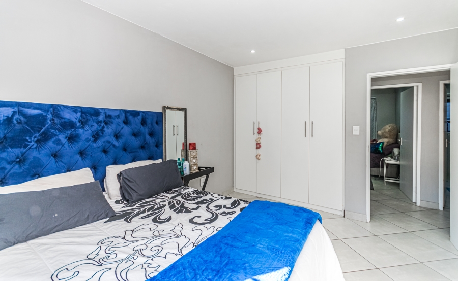 2 Bedroom Property for Sale in Florida Gauteng
