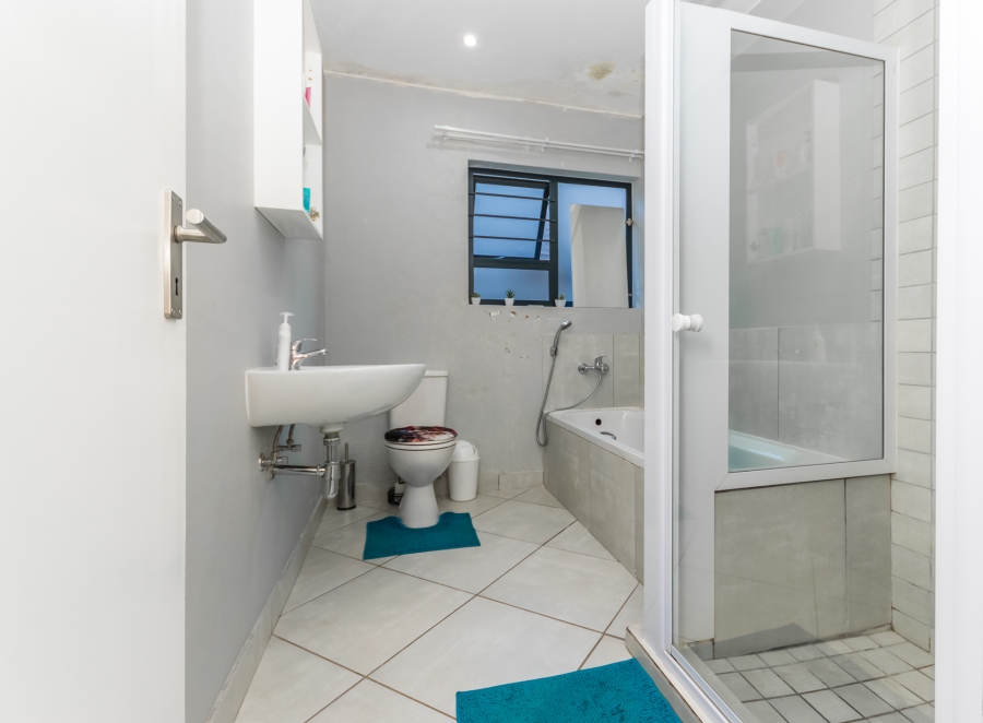2 Bedroom Property for Sale in Florida Gauteng
