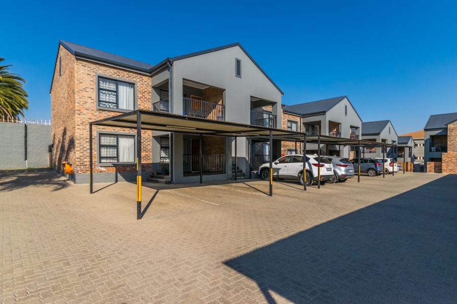 2 Bedroom Property for Sale in Florida Gauteng