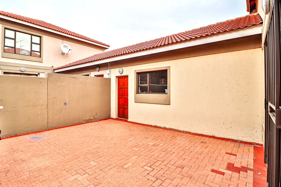3 Bedroom Property for Sale in Edendale Gauteng