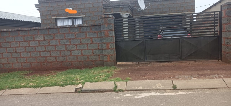 2 Bedroom Property for Sale in Tsakane Gauteng
