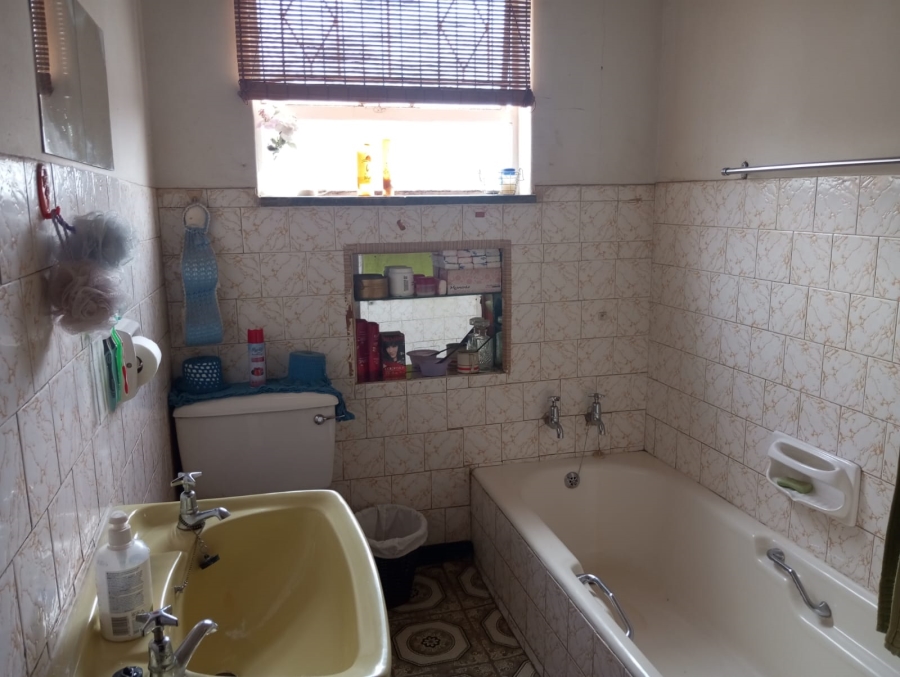 3 Bedroom Property for Sale in Roodepoort West Gauteng