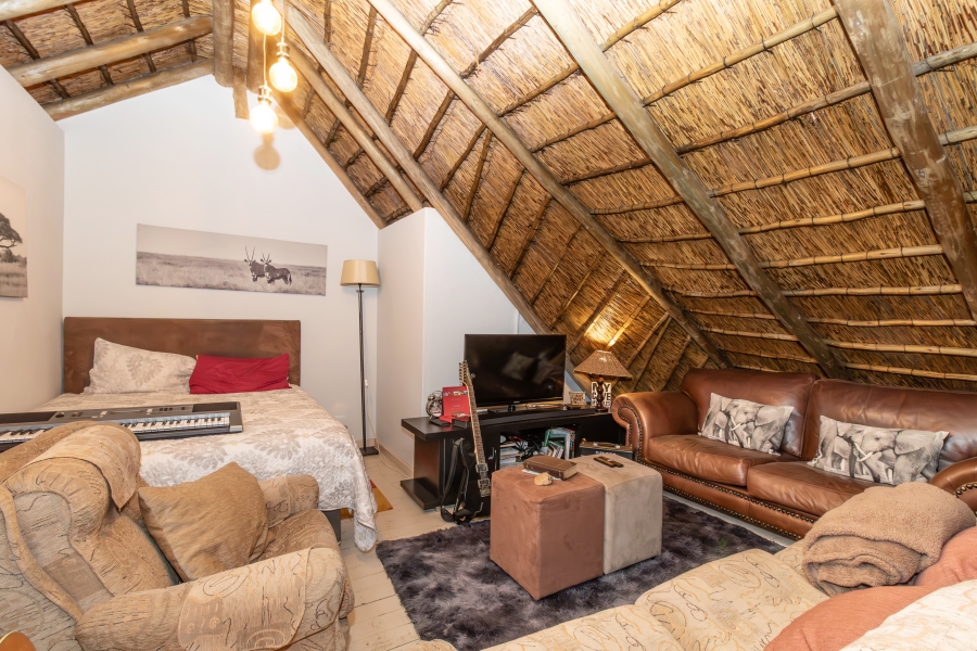 2 Bedroom Property for Sale in Paulshof Gauteng