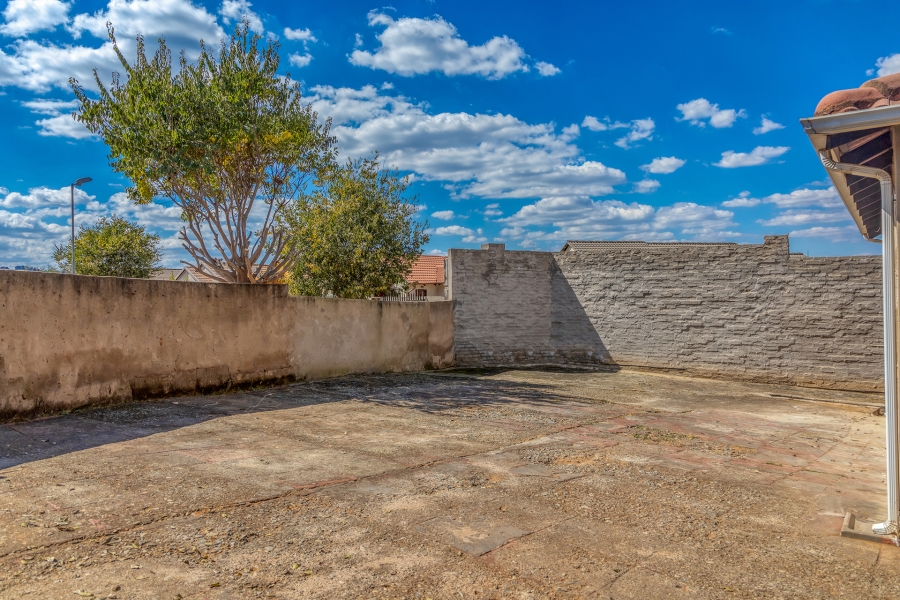 3 Bedroom Property for Sale in Groblerpark Gauteng