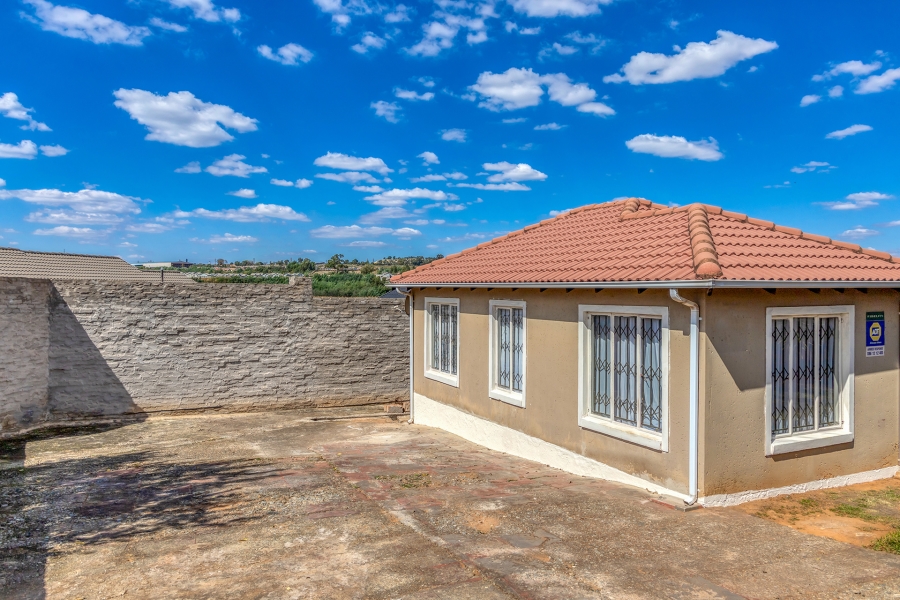 3 Bedroom Property for Sale in Groblerpark Gauteng