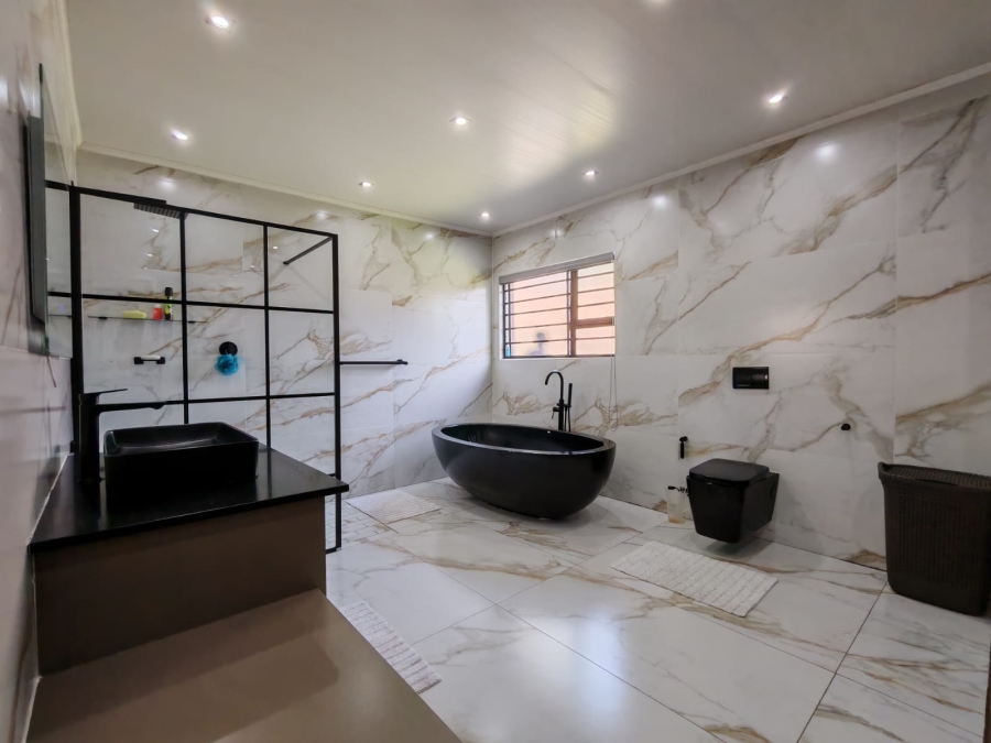 4 Bedroom Property for Sale in Arcon Park Gauteng