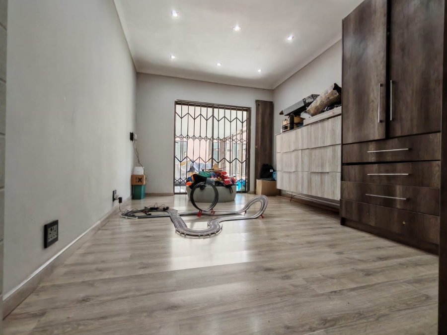 4 Bedroom Property for Sale in Arcon Park Gauteng