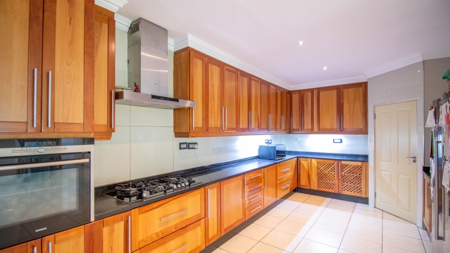 5 Bedroom Property for Sale in Kyalami Glen Estate Gauteng
