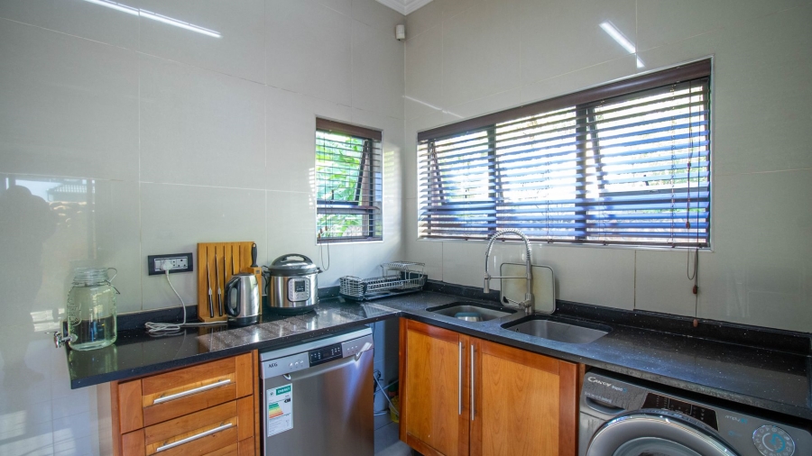 5 Bedroom Property for Sale in Kyalami Glen Estate Gauteng