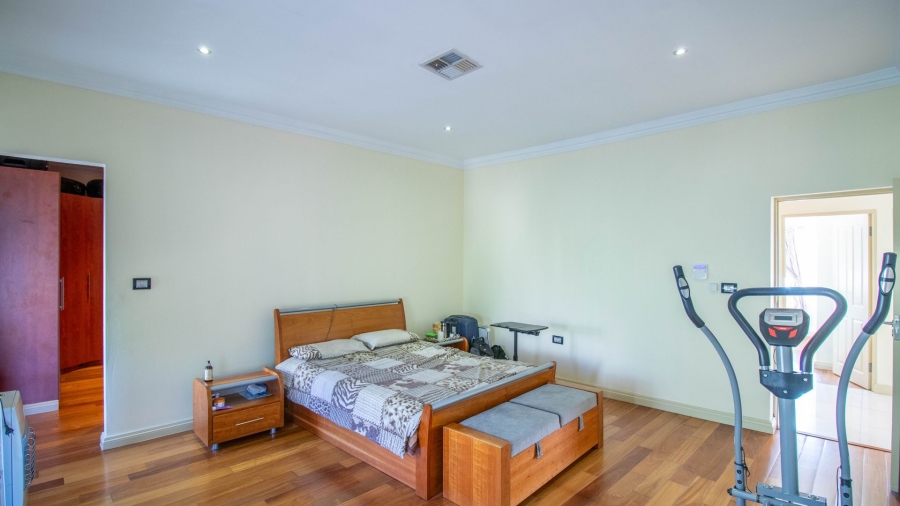 5 Bedroom Property for Sale in Kyalami Glen Estate Gauteng